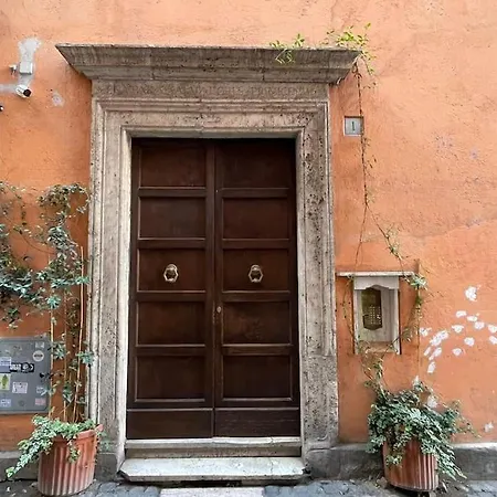 Vicolo San Trifone By Hili Apartment Rome